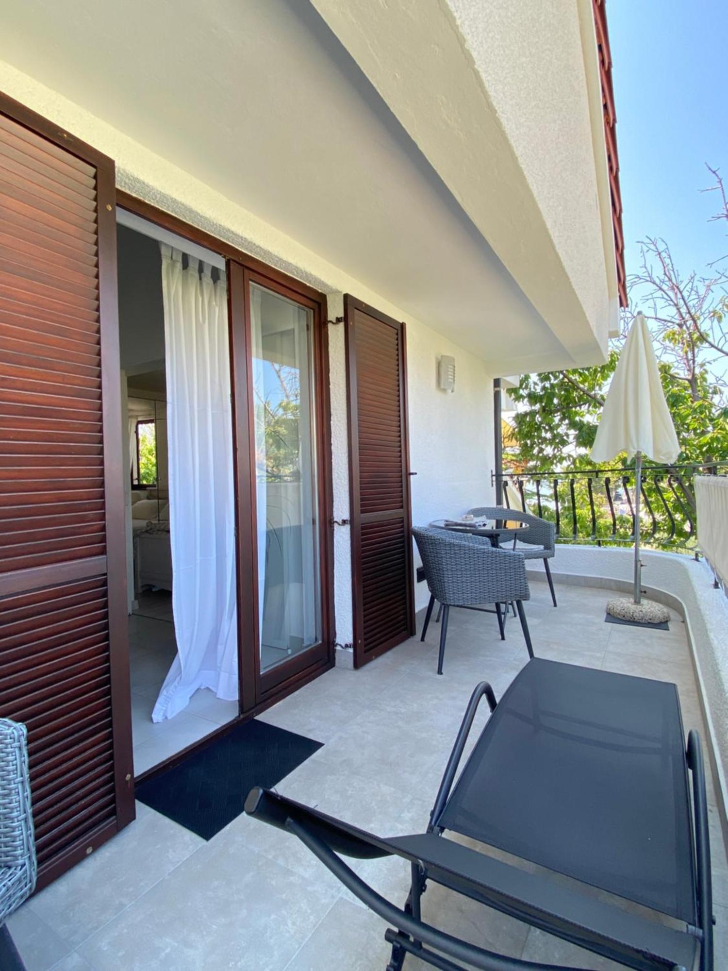 Apartments Flora 1 Banjol المظهر الخارجي الصورة